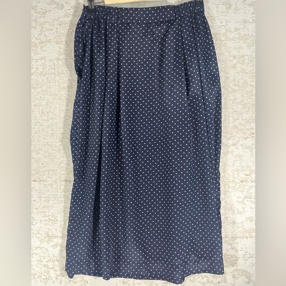 Vintage SUBURBAN PETITES Union Made Long Blue Dotted Skirt Made in USA Shiny - Picture 4 of 10